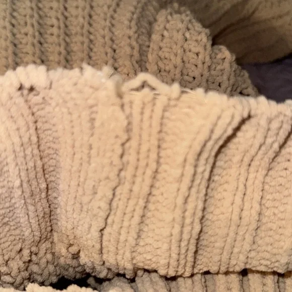 Poof Apparel Cable Knit V-Neck Sweater - Cream - Picture 6 of 7